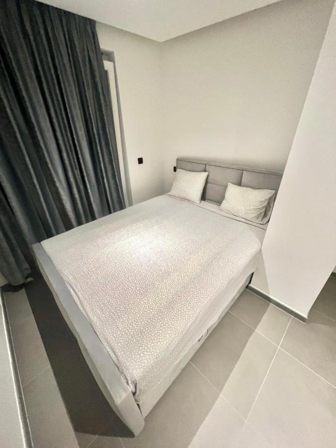 Luxury Brand New Apartment Brussels Exterior photo